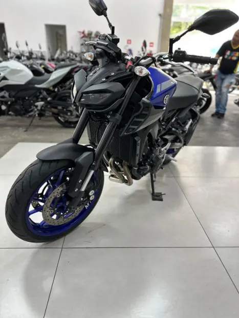 YAMAHA MT-09 850 , Foto 9