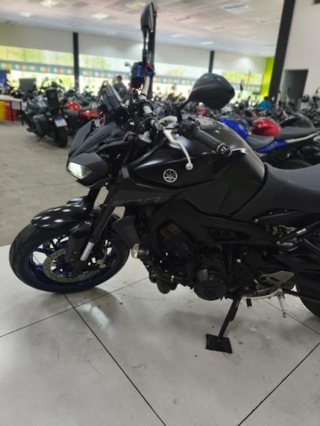 YAMAHA MT-09 850 , Foto 8