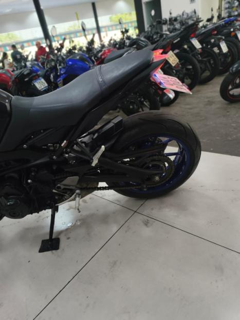 YAMAHA MT-09 850 , Foto 9
