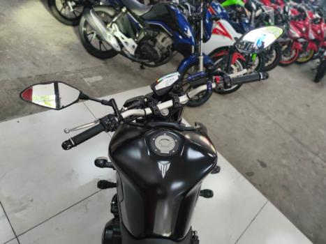 YAMAHA MT-09 850 , Foto 10