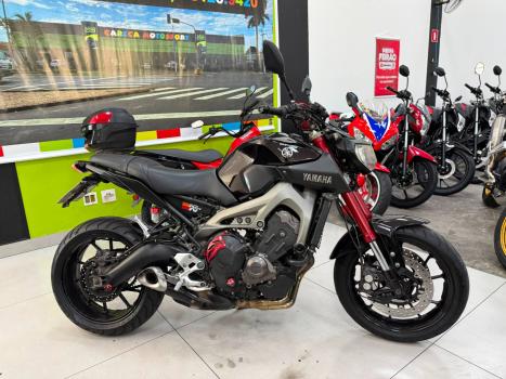 YAMAHA MT-09 850 , Foto 9