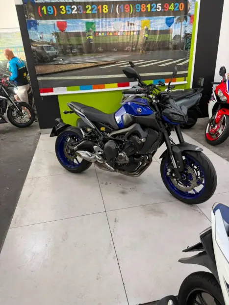 YAMAHA MT-09 850 , Foto 1