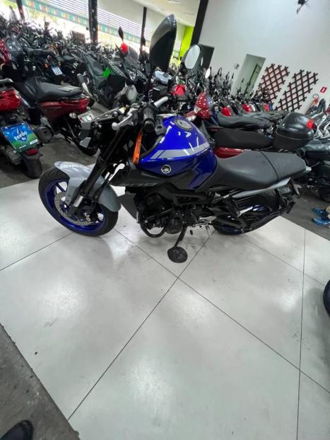 YAMAHA MT-09 850 , Foto 9