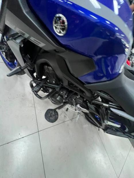 YAMAHA MT-09 850 , Foto 10