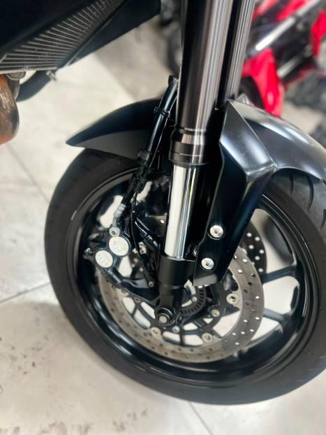 YAMAHA MT-09 850 , Foto 7