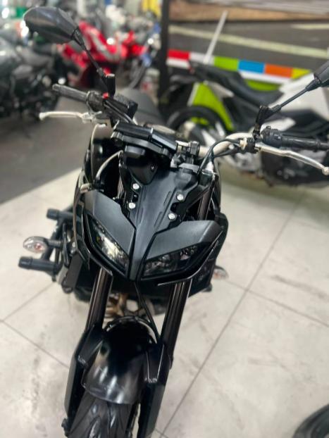 YAMAHA MT-09 850 , Foto 13