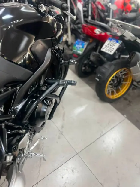 YAMAHA MT-09 850 , Foto 15