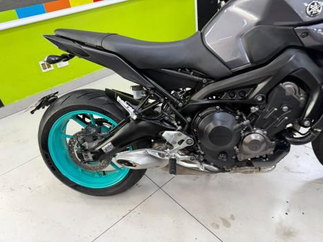 YAMAHA MT-09 850 , Foto 5
