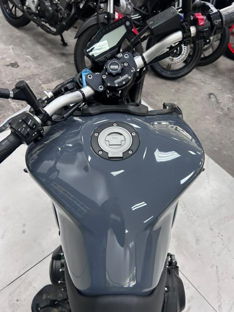 YAMAHA MT-09 850 , Foto 5