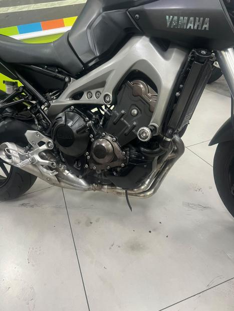 YAMAHA MT-09 850 , Foto 5