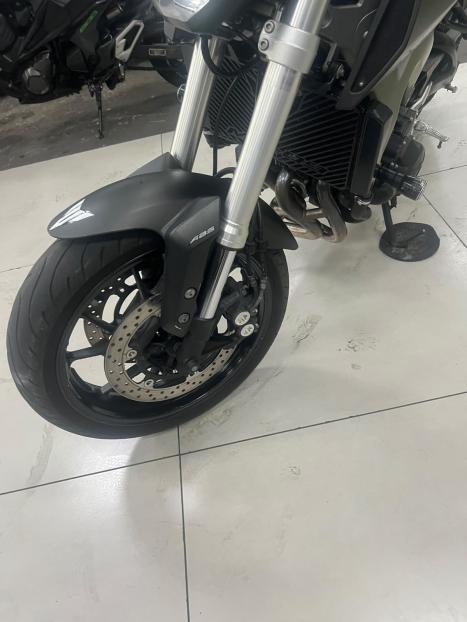 YAMAHA MT-09 850 , Foto 6
