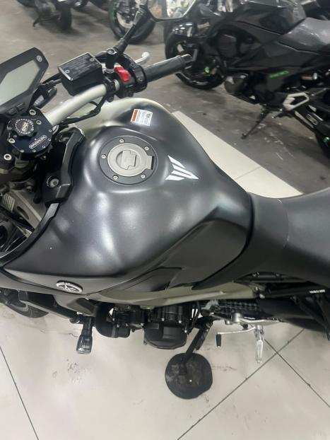 YAMAHA MT-09 850 , Foto 7