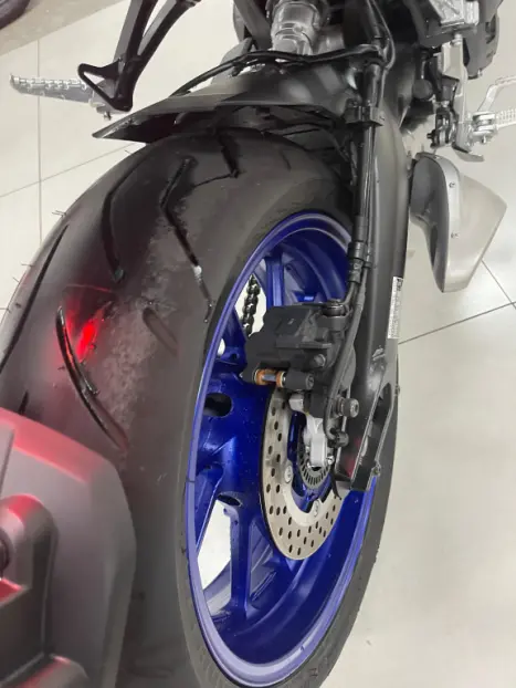YAMAHA MT-09 850 ABS, Foto 4