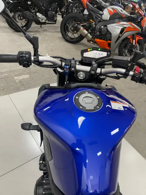 YAMAHA MT-09 850 ABS, Foto 5