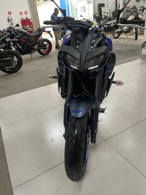 YAMAHA MT-09 850 ABS, Foto 6