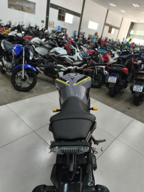 YAMAHA MT-09 850 ABS, Foto 4