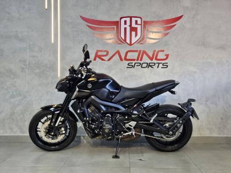 YAMAHA MT-09 850 ABS, Foto 2
