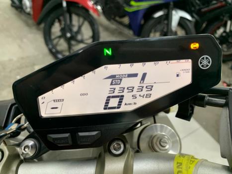 YAMAHA MT-09 850 ABS, Foto 2