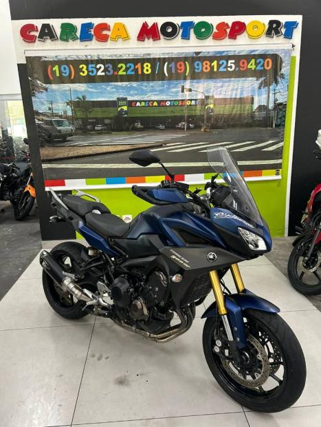 YAMAHA MT-09 850 ABS, Foto 1