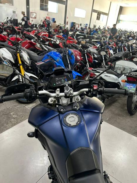 YAMAHA MT-09 850 ABS, Foto 4