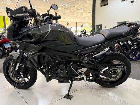 YAMAHA MT-09 850 ABS, Foto 2