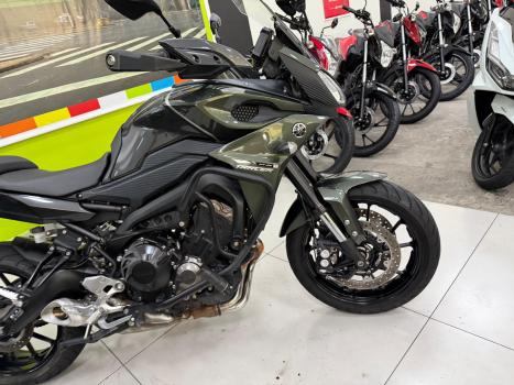 YAMAHA MT-09 850 ABS, Foto 4