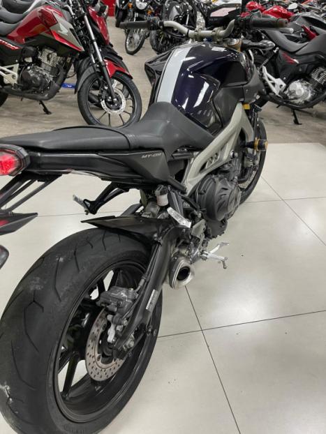 YAMAHA MT-09 Tracer GT 900 , Foto 3