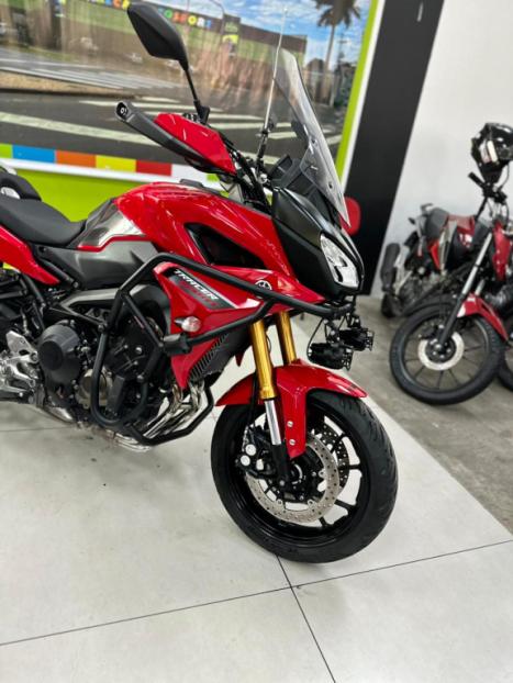 YAMAHA MT-09 Tracer GT 900 , Foto 3