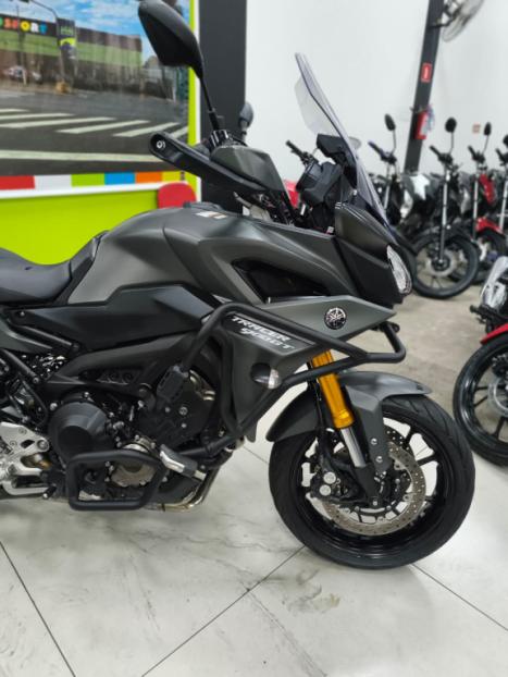 YAMAHA MT-09 Tracer GT 900 , Foto 4 YAMAHA MT-09 Tracer GT 900 , Foto 4