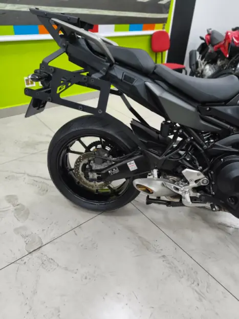 YAMAHA MT-09 Tracer GT 900 , Foto 6 YAMAHA MT-09 Tracer GT 900 , Foto 6