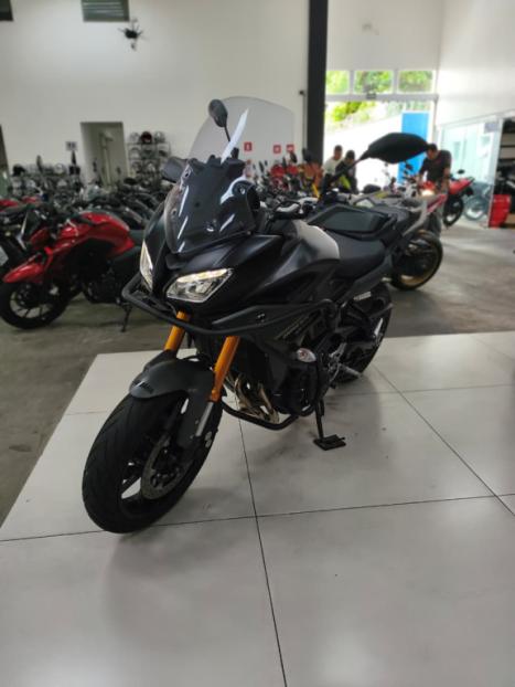 YAMAHA MT-09 Tracer GT 900 , Foto 6