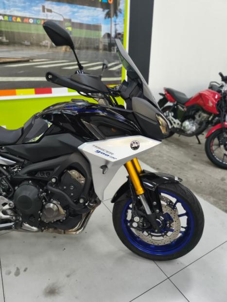 YAMAHA MT-09 Tracer GT 900 , Foto 2