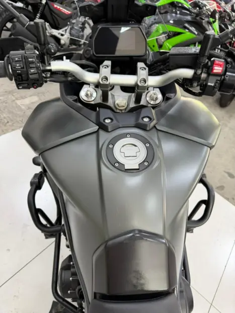 YAMAHA MT-09 Tracer GT 900 , Foto 2