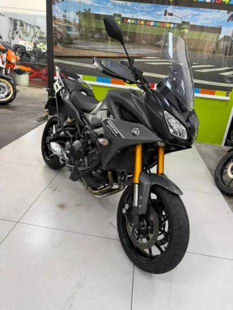 YAMAHA MT-09 Tracer GT 900 , Foto 4