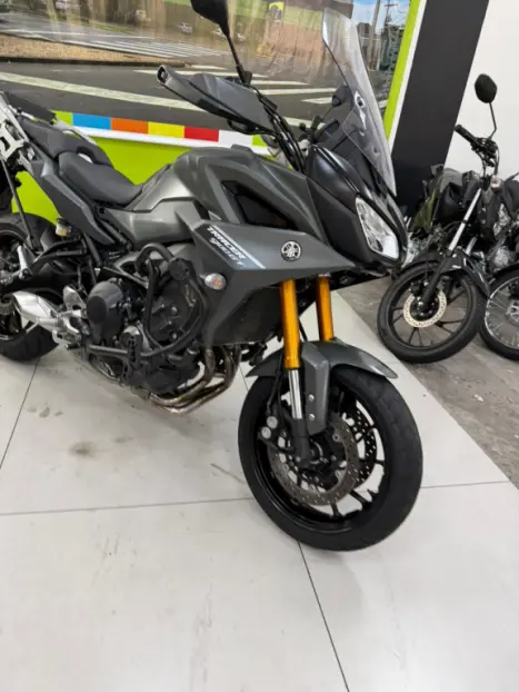 YAMAHA MT-09 Tracer GT 900 , Foto 5