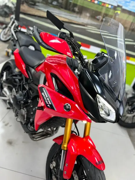 YAMAHA MT-09 Tracer GT 900 , Foto 9