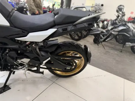 YAMAHA MT-09 Tracer GT 900 , Foto 11