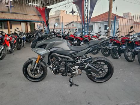 YAMAHA MT-09 Tracer GT 900 , Foto 3
