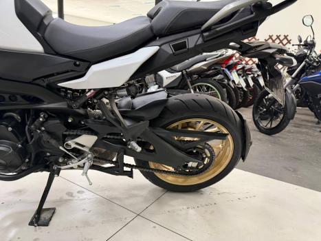 YAMAHA MT-09 Tracer 850 , Foto 4