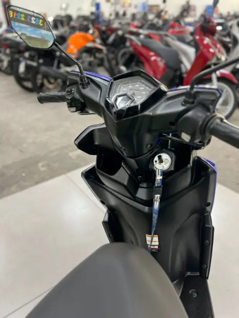 YAMAHA Neo UBS 125 , Foto 3