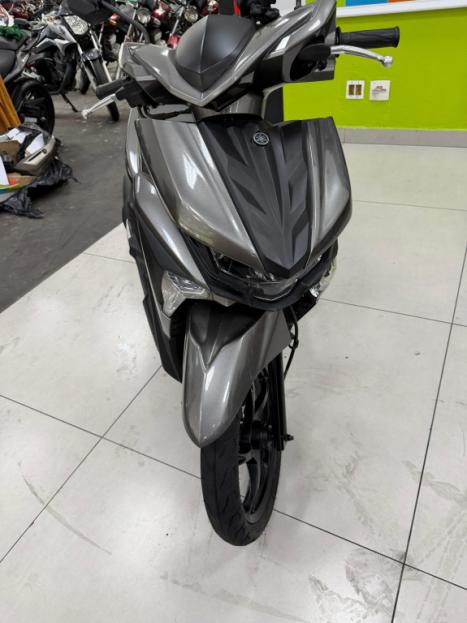 YAMAHA Neo UBS 125 , Foto 4