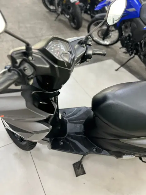 YAMAHA Neo UBS 125 , Foto 4