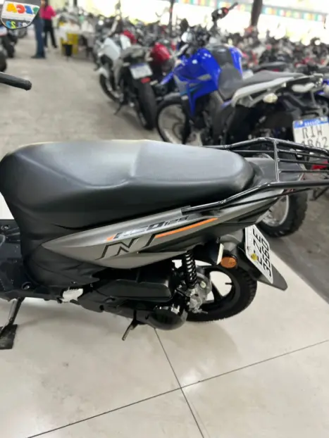 YAMAHA Neo UBS 125 , Foto 8
