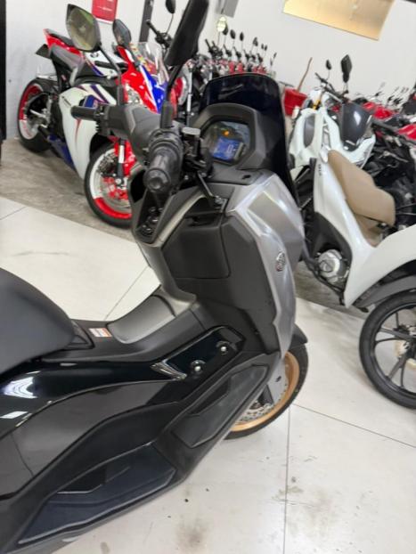 YAMAHA NMax 160 , Foto 3
