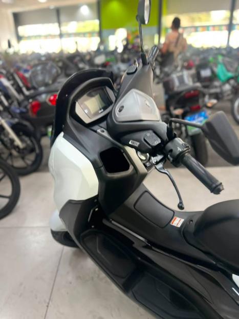 YAMAHA NMax 160 ABS, Foto 4