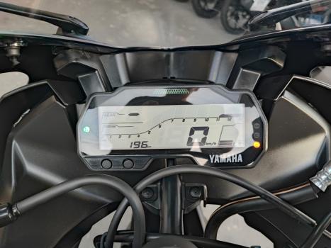 YAMAHA R 15 , Foto 2