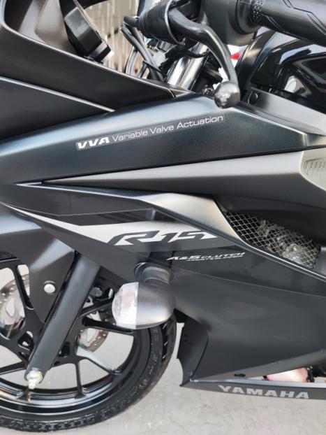 YAMAHA R 15 , Foto 6
