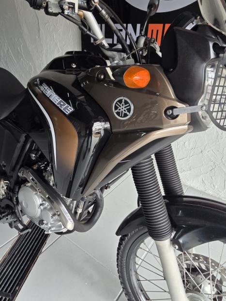YAMAHA Tener� 250 XTZ, Foto 3
