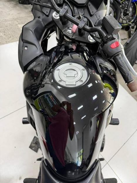 YAMAHA XJ6 600 , Foto 8
