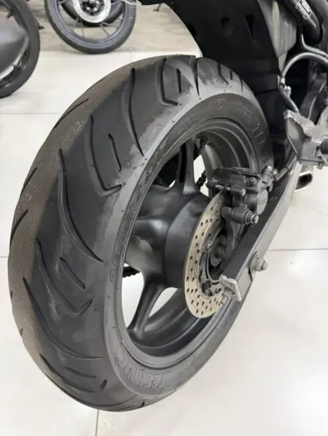 YAMAHA XJ6 600 , Foto 9